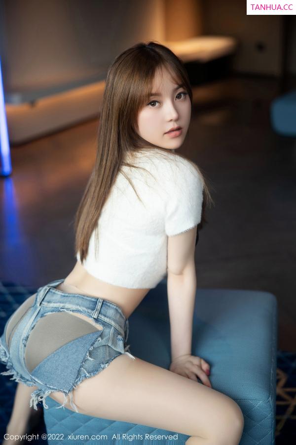 豆瓣酱  [XiuRen]高清写真图 2022.12.23 No.6035 豆瓣酱 牛仔短裤第31张图片